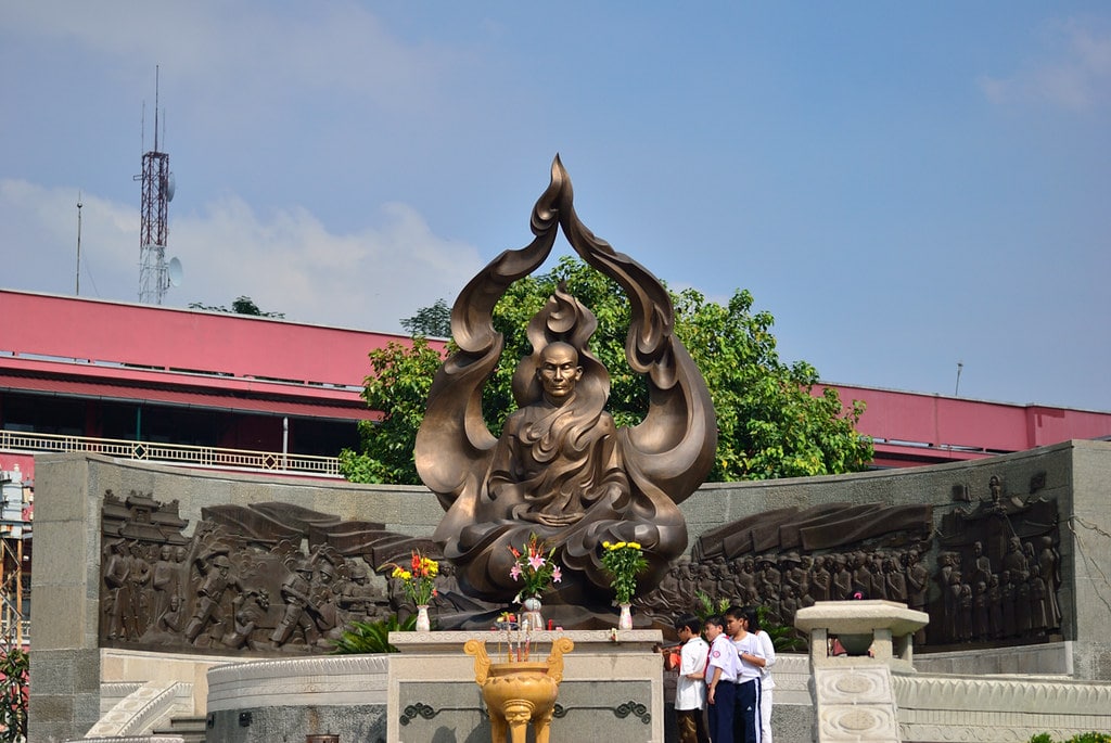 The Venerable Thich Quang Duc Monument. The best place in Ho Chi Minh walking tour.