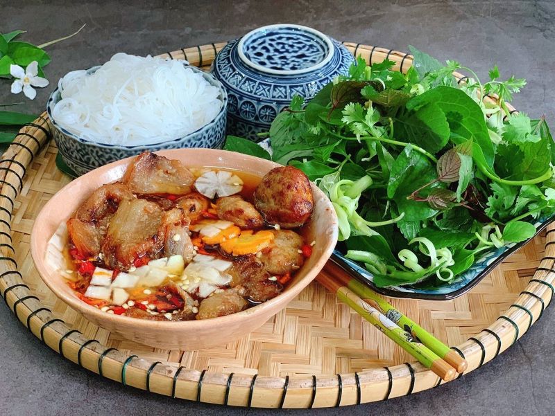 Bun Cha, the top choice dish on Vespa Food Tour.